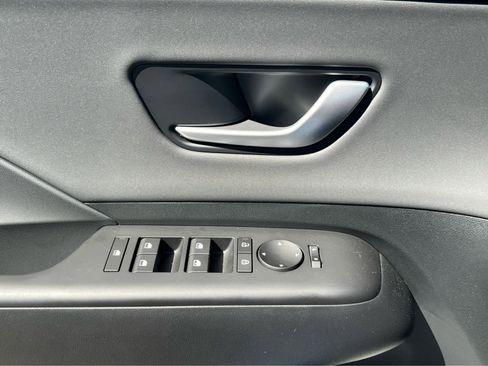 New 2026 Hyundai Kona SEL Premium image 30