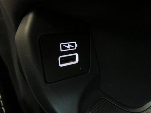 Used 2024 Honda HR-V EX-L image 9