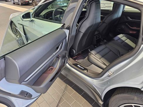 New 2025 Porsche Taycan image 18