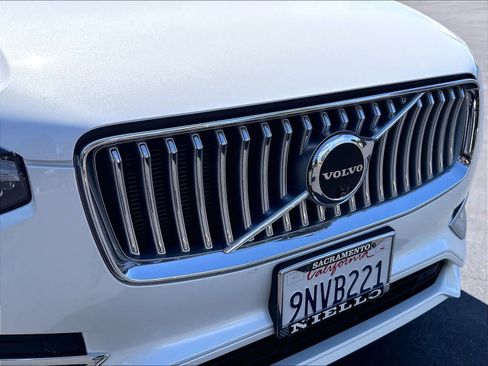 Used 2024 Volvo XC90 T8 Ultimate w/ Protection Package Premier AWD/4WD image 34