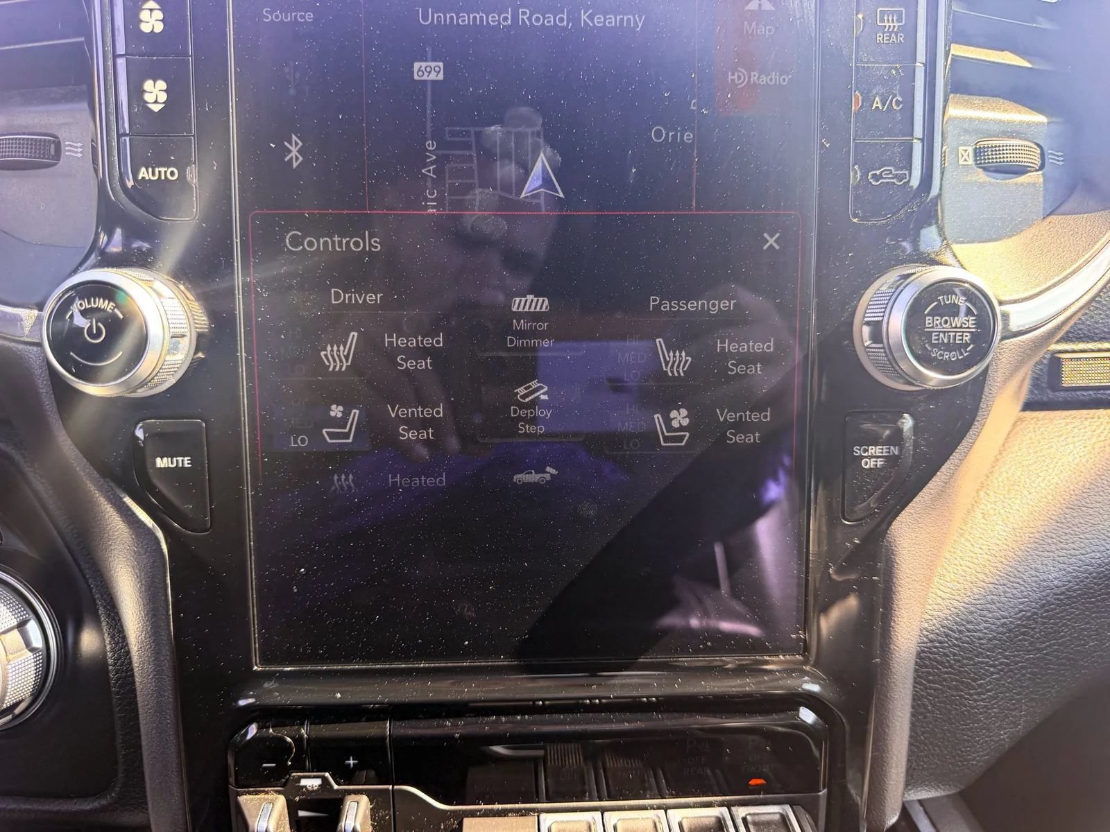 Used 2021 RAM 1500 Laramie AWD/4WD image 38