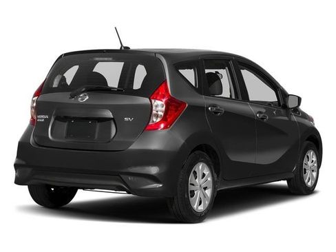 Used 2018 Nissan Versa Note SV FWD image 2