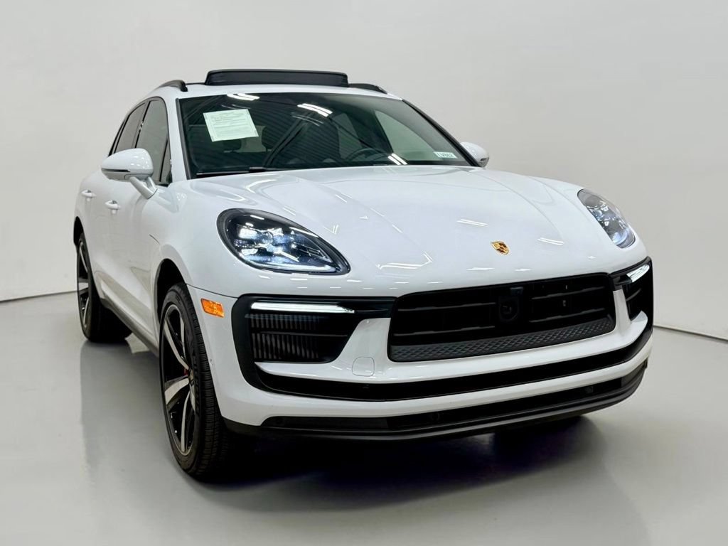 Used 2024 Porsche Macan S AWD/4WD image 9