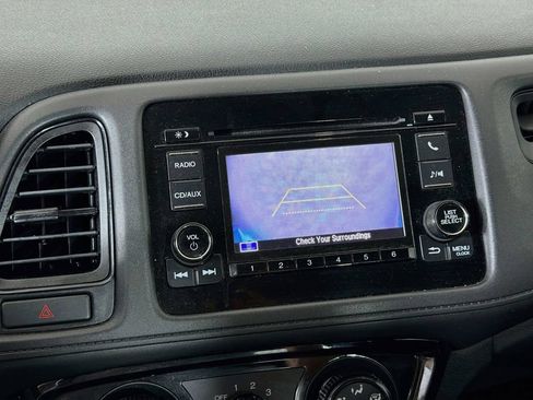 Used 2018 Honda HR-V LX image 30