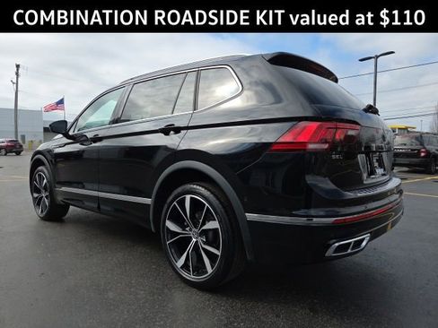 Certified 2024 Volkswagen Tiguan SEL R-Line AWD/4WD image 5