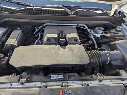 Used 2023 Chevrolet Colorado ZR2 w/ ZR2 Convenience Package III AWD/4WD image 40