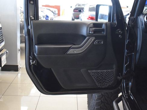Used 2018 Jeep Wrangler Unlimited Sport S AWD/4WD image 52