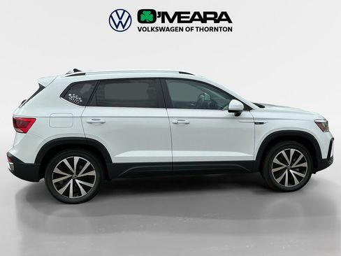 Used 2023 Volkswagen Taos SE AWD/4WD image 6