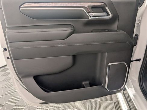 Used 2024 Chevrolet Silverado 2500 LTZ image 27