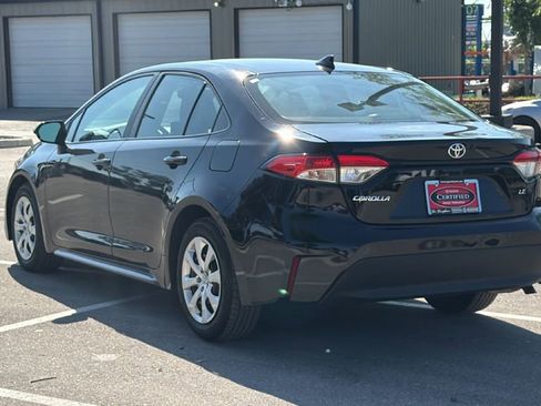 Certified 2025 Toyota Corolla LE FWD image 9
