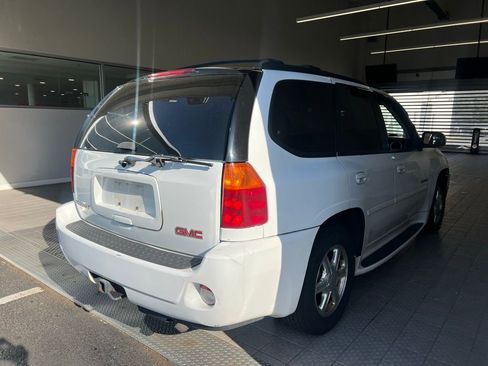 Used 2005 GMC Envoy Denali image 8