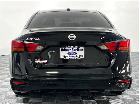 Used 2019 Nissan Altima 2.5 S FWD image 4