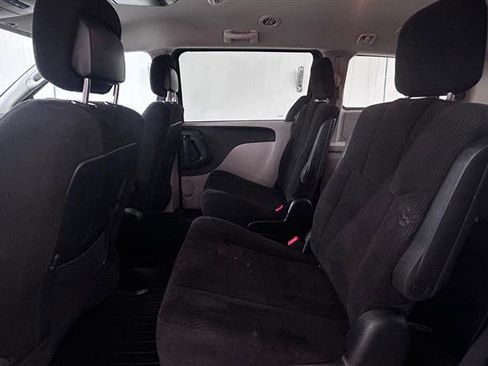 Used 2012 Dodge Grand Caravan SXT image 14