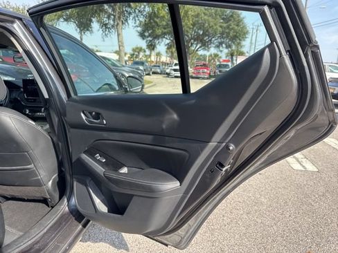 Used 2023 Nissan Altima 2.5 SL FWD image 17