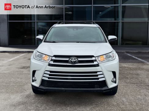 Used 2019 Toyota Highlander XLE image 14