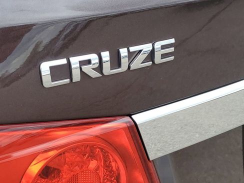 Used 2015 Chevrolet Cruze LT FWD image 31