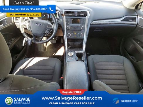 Used 2017 Ford Fusion SE image 11