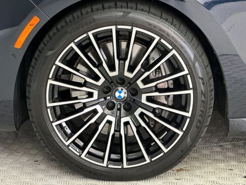 Certified 2025 BMW 760i xDrive AWD/4WD image 13