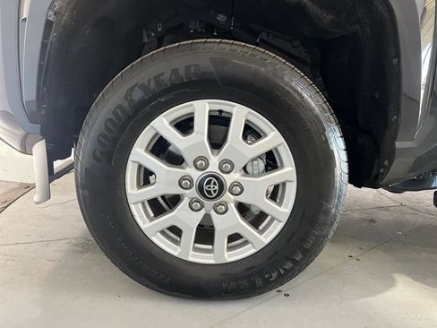 Used 2025 Toyota Tacoma SR5 image 13