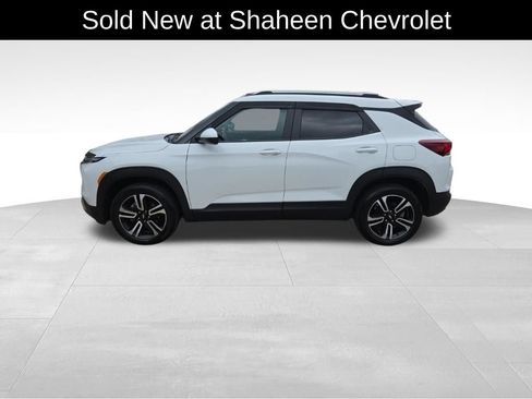 Used 2024 Chevrolet TrailBlazer LT w/ Convenience Package AWD/4WD image 8