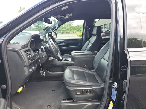 Used 2023 Chevrolet Tahoe LT w/ Luxury Package RWD image 11