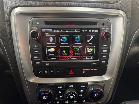 Used 2016 GMC Acadia SLT image 23