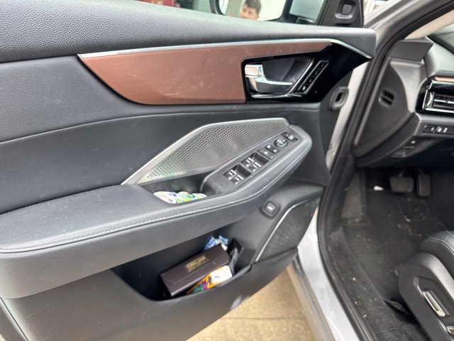 Used 2022 Acura MDX FWD image 23