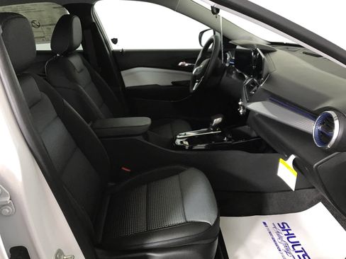 New 2026 Chevrolet Trax LT image 21