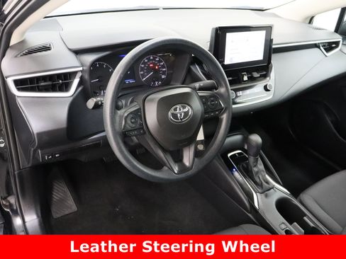 Used 2025 Toyota Corolla LE image 13
