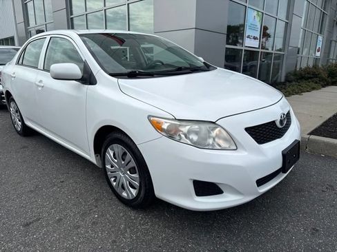 Used 2010 Toyota Corolla LE w/ All Weather Guard Pkg FWD image 2