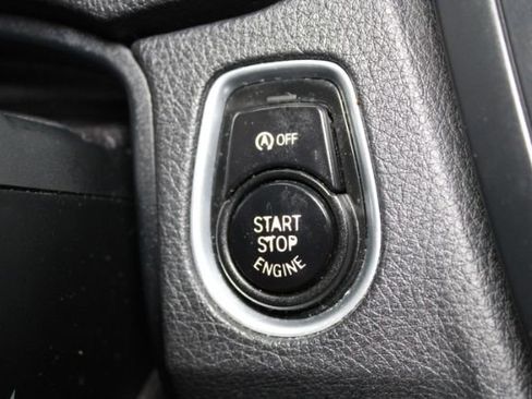 Used 2014 BMW 320i xDrive Sedan image 18