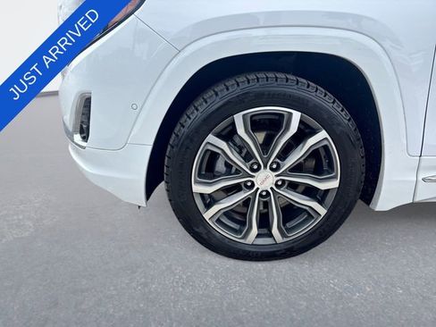 Used 2020 GMC Terrain Denali w/ Denali Premium Package FWD image 10