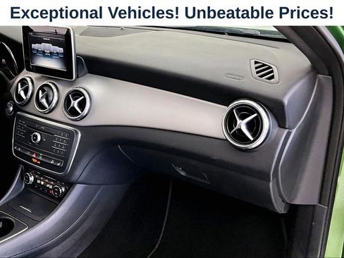 Used 2017 Mercedes-Benz GLA 250 4MATIC image 19