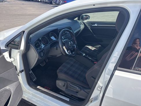 Used 2021 Volkswagen GTI S image 7