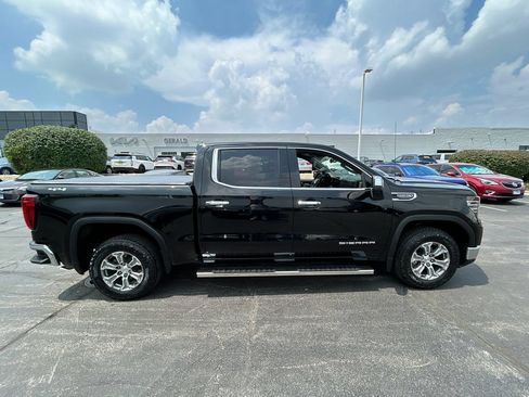 Used 2022 GMC Sierra 1500 SLT AWD/4WD image 7