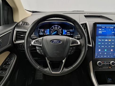 Used 2022 Ford Edge SEL AWD/4WD image 7