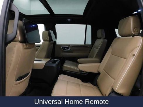 Used 2021 Chevrolet Suburban Premier w/ Premium Package image 25