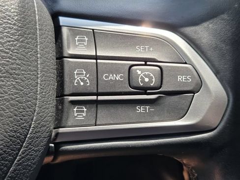 Used 2022 Jeep Compass Limited AWD/4WD image 22
