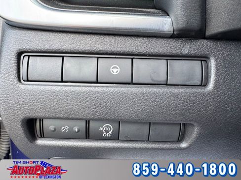 Used 2023 Nissan Rogue SV AWD/4WD image 26