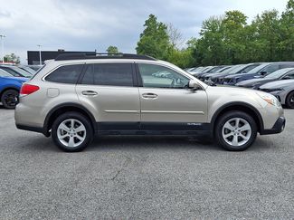 Used 2014 Subaru Outback 2.5i Premium AWD/4WD video 4