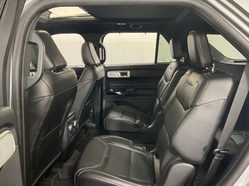 Used 2024 Ford Explorer ST w/ Equipment Group 401A image 33