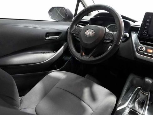 Used 2021 Toyota Corolla LE image 23
