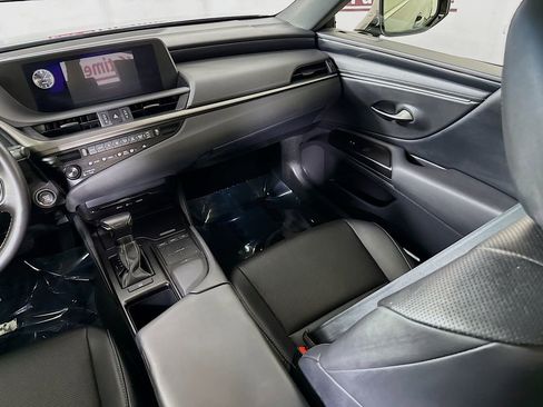 Used 2019 Lexus ES 350 image 25