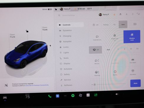 Used 2023 Tesla Model Y Long Range AWD/4WD image 17