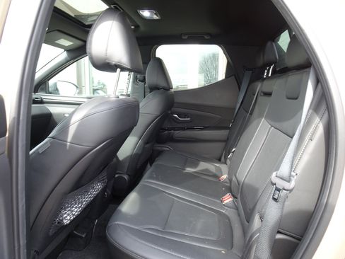 Used 2024 Hyundai Santa Cruz Limited image 15