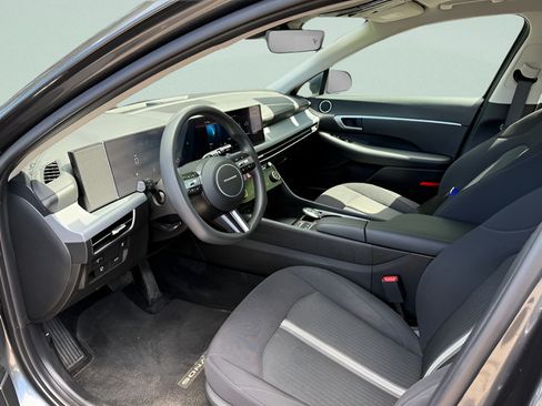 Used 2025 Hyundai Sonata SEL AWD/4WD image 4