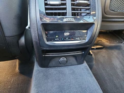 Used 2019 BMW X3 xDrive30i w/ Driving Assistance Package image 11