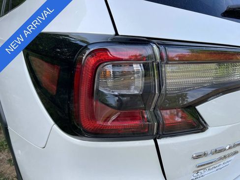 Used 2025 Subaru Outback Touring XT image 10