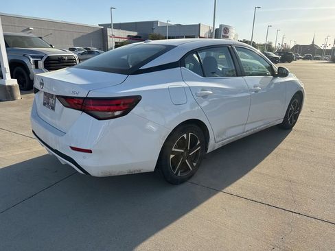 Used 2024 Nissan Sentra SV image 5