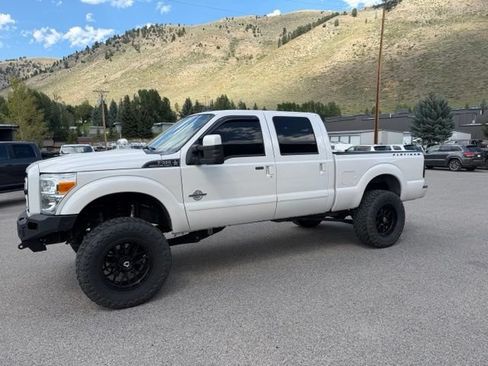 Used 2015 Ford F250 Platinum w/ FX4 Off-Road Package AWD/4WD image 16